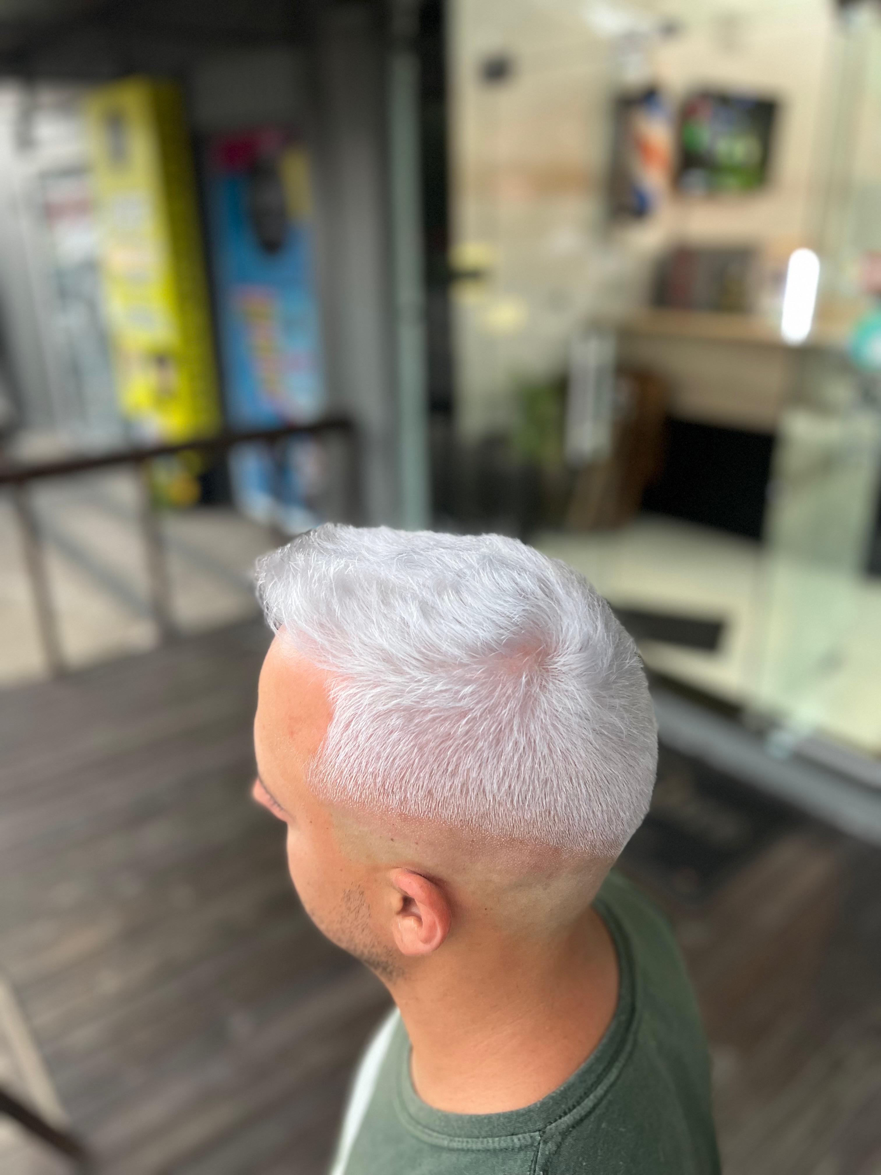 Pintura de Cabelo - Platinado