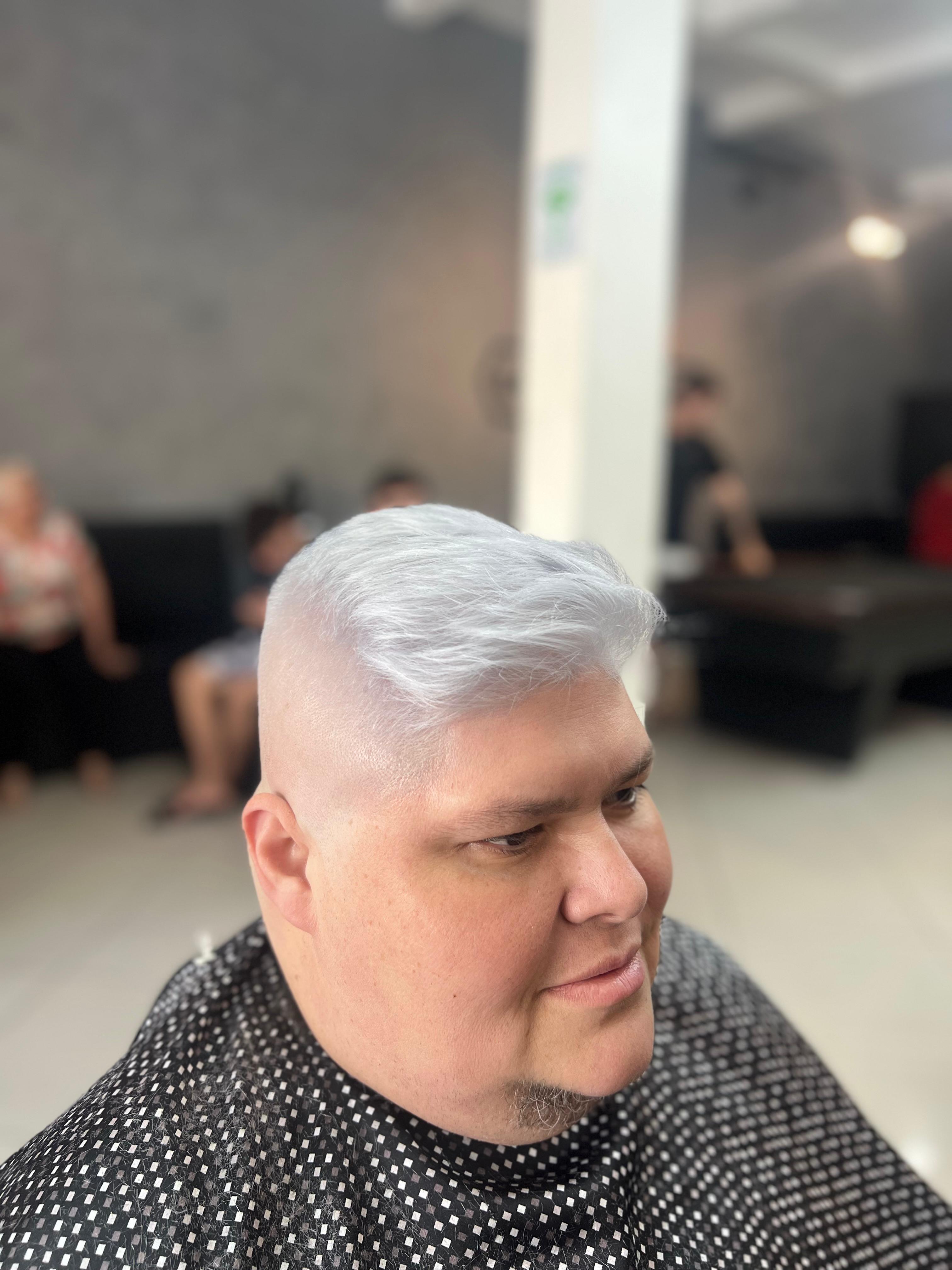 Pintura de Cabelo - Platinado