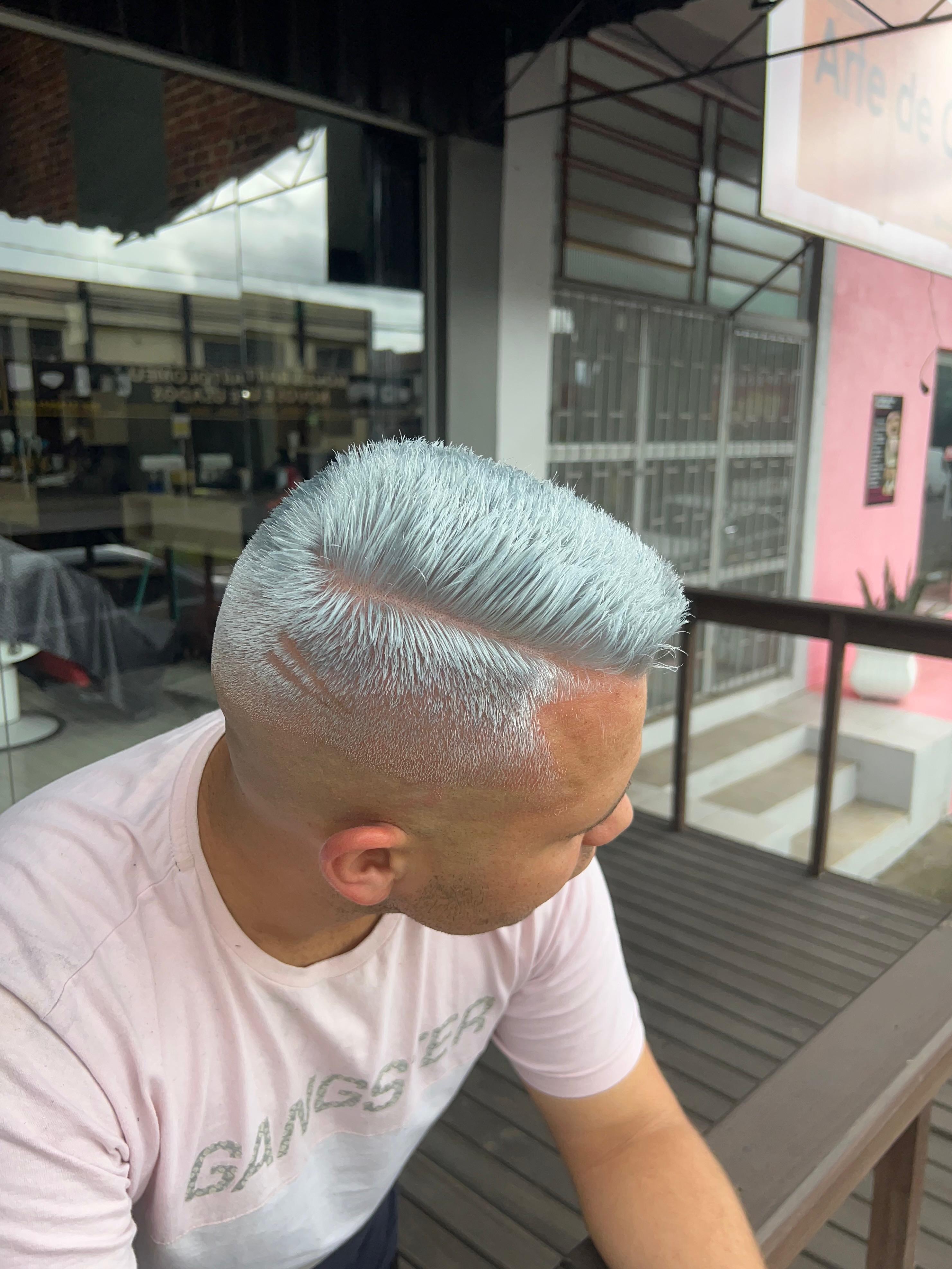 Pintura de Cabelo - Platinado